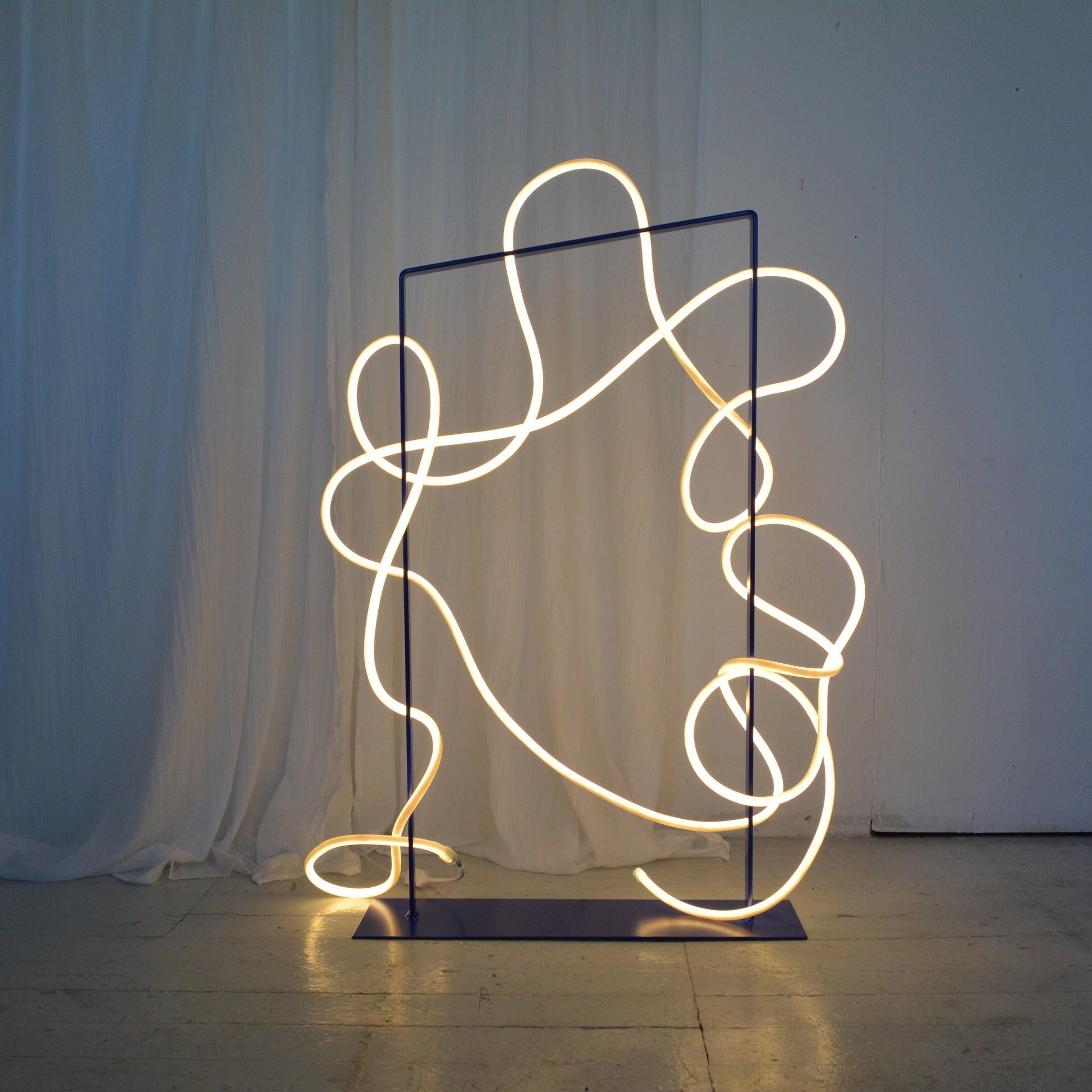 Lyset mellem os / The light between us 02