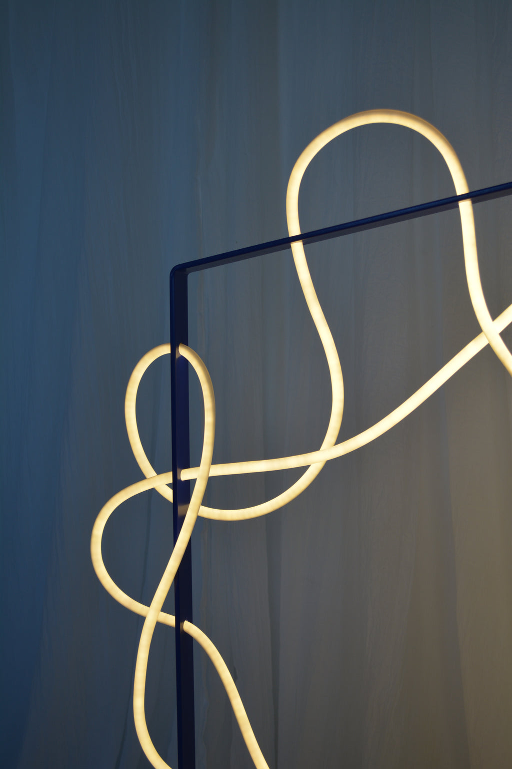 Lyset mellem os / The light between us 02