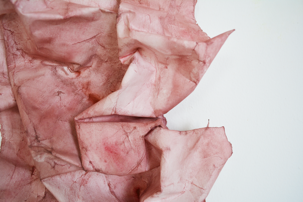 Fragile & strong, no. 05, bordeaux