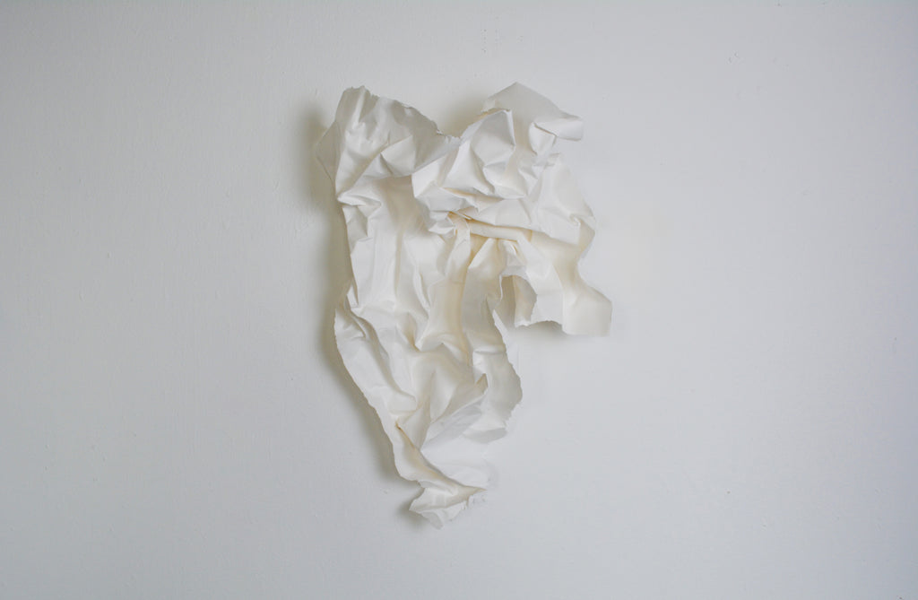 Fragile & strong, no. 05, hvid (SOLGT)